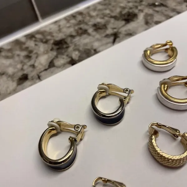 Lot Of 3 Pretty Clip On Clip-on Non Pierced Earrings Hoop - Gold Tone - Image 9