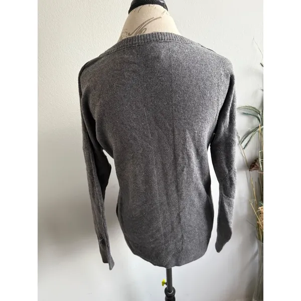 Nike Women's Gray V-Neck Long Sleeve Sweater Size‎ L Cotton Wool Blend - Image 3