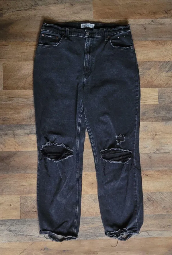 Abercrombie Straight Leg Jeans - Image 2