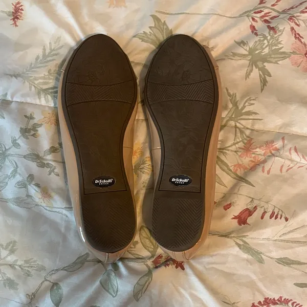 Dr Scholl’s “Glowing” Memory Foam Cool Fit Buckle Beige Flats - Image 3