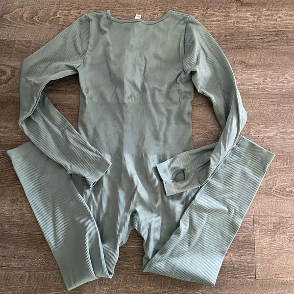 Long sleeves romper - Image 2