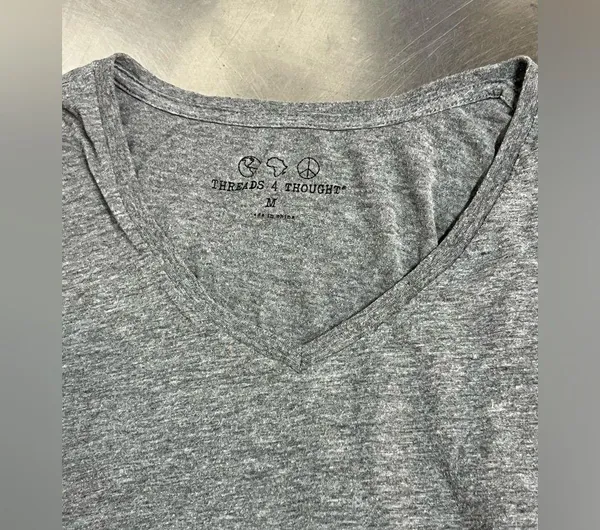 Threads 4 Thought Women’s Gray T-shirt - Size Medium - VGUC - Image 3