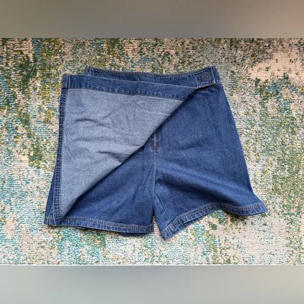 Vintage Y2K Tapemeasure denim jean skort, size 12 - Image 2