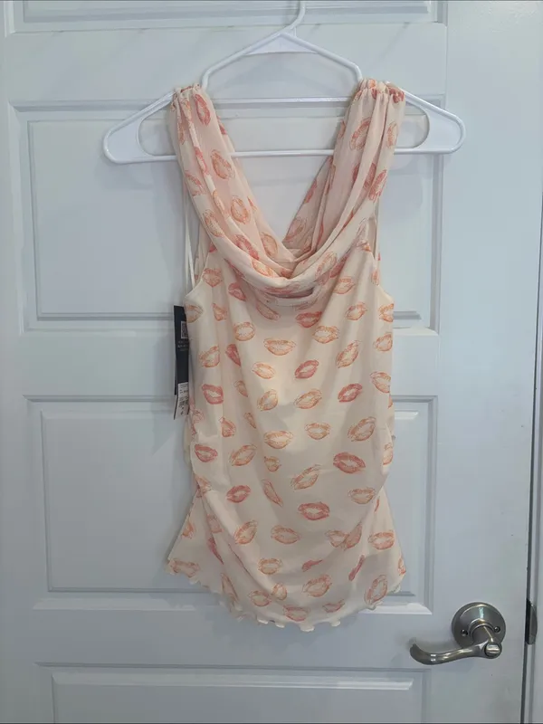 NWT Bold Elements x Ally Brooke Kiss Print Cowl Neck Sleeveless Top PM - Image 3