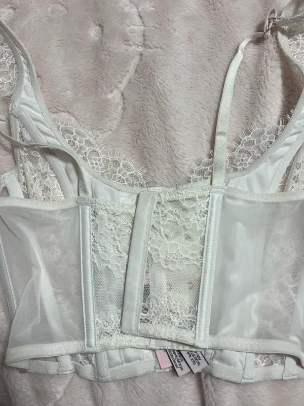 Victoria's Secret Lace Satin Corset Top - Image 5