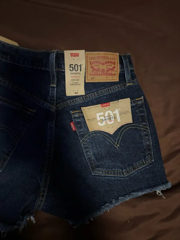 Levi's Women 501 shorts size (24) or size 2 high rise - Image 8