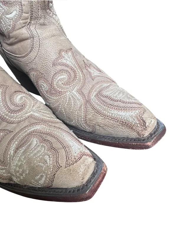 Women's Corral Western Beige White Embroidery Snip Toe Boots G1086 6.5 - Image 6