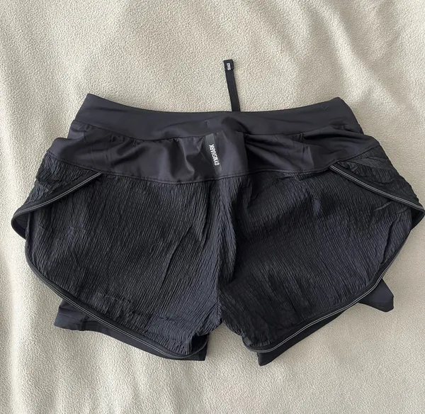 Gymshark Shorts - Image 3