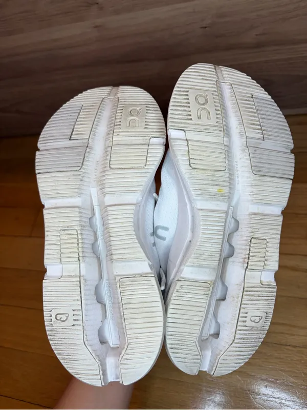 On Running Cloudnova 2 Women's Sneakers in White - Image 6