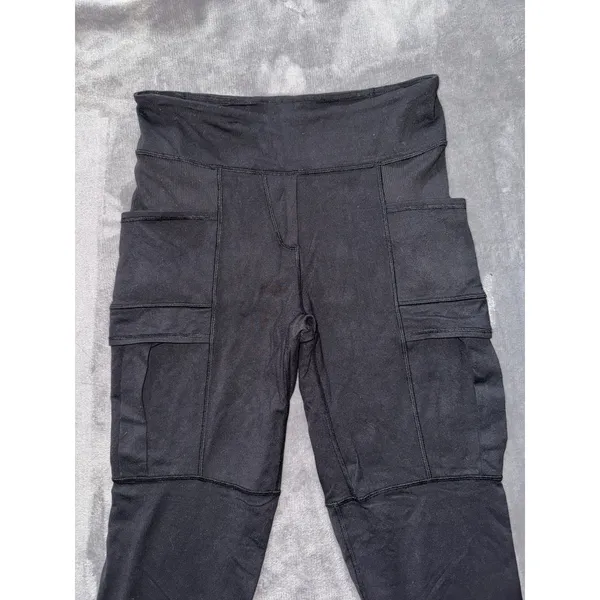 Lululemon Women's Black Cargo Leggings High Rise Zip Pockets Sz 8 - Image 2