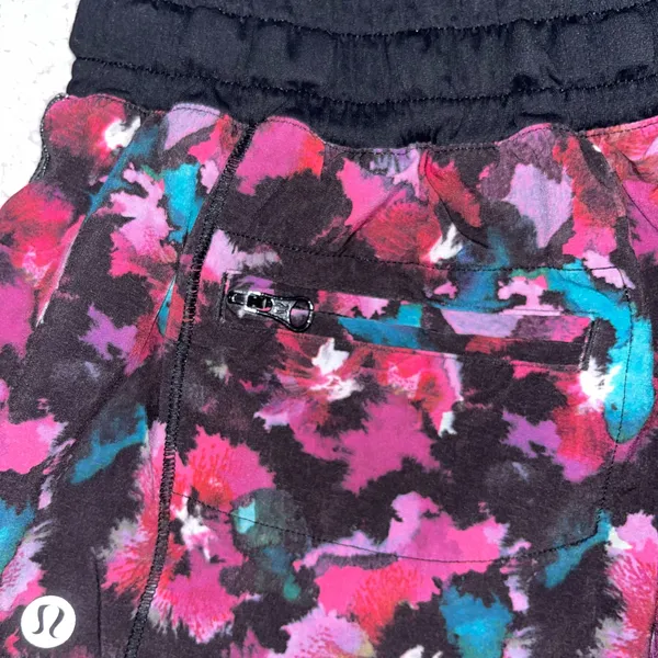 Lululemon Hotty Hot Shorts - Image 8
