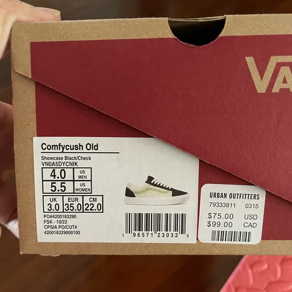 New vans women shoes size 5.5 - Image 4