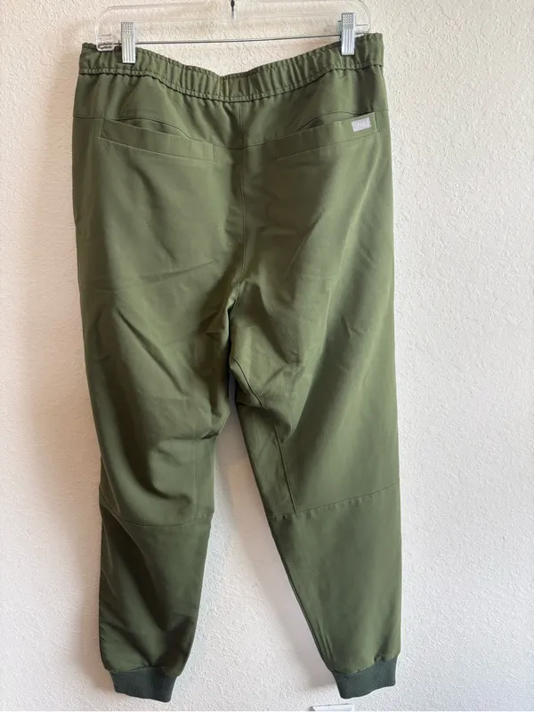 FIGS Green scrub pants size large - Image 2