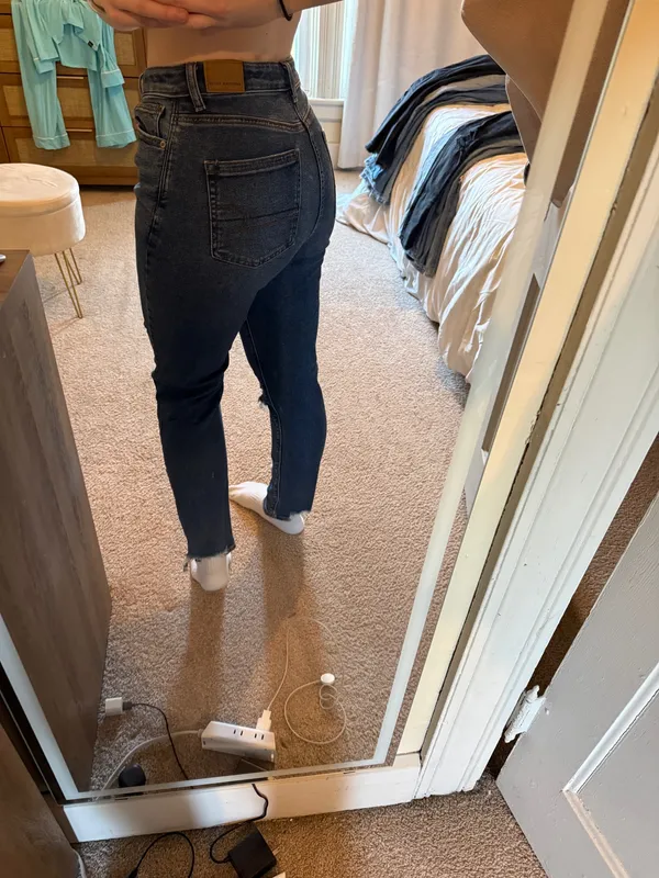 American Eagle Mom Jean - Image 4