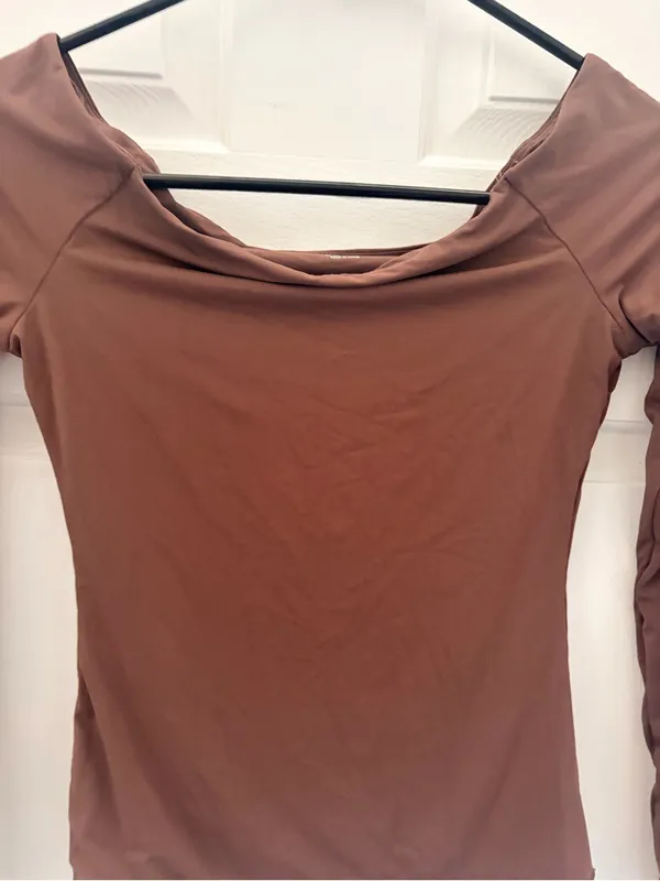 Sukksess Off-Shoulder Long Sleeve Top in Brown - Image 2