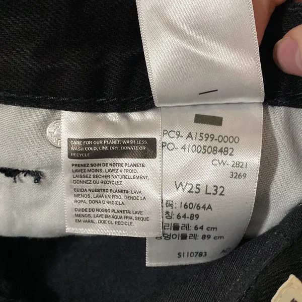 Levi’s premium high loose flare jeans in black size 25 - Image 15