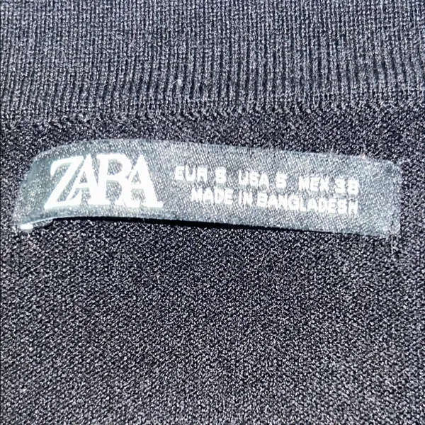 Zara Women's Black Crewneck Sweater - Image 4