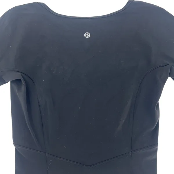 Lululemon Nulu Cropped Slim Yoga Short Sleeve‎ Top Black Size 2 - Image 5
