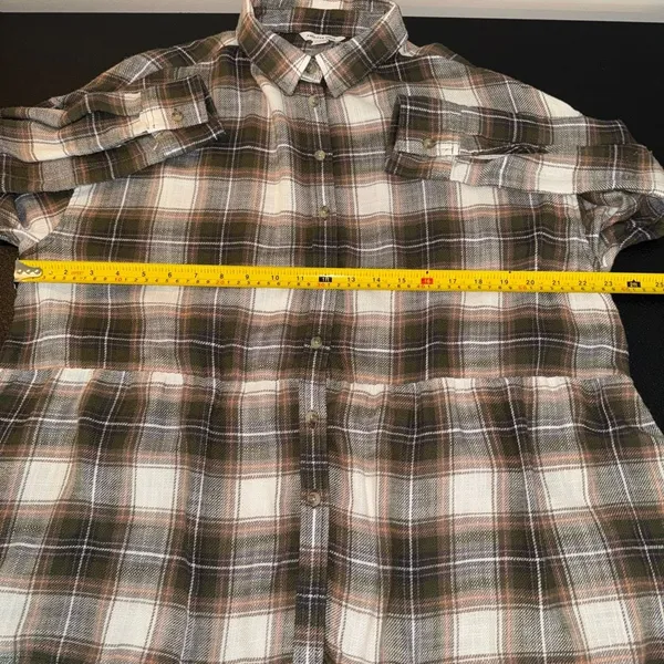 American Eagle Women's Plaid Flannel Peplum Button Up Shirt - Image 5