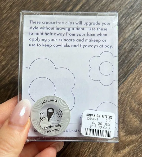 Urban Outfitters Crease Free Clips - Image 2