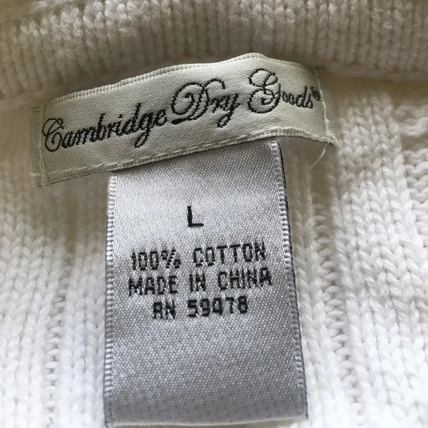 Pretty white hooded sweater Size L - Image 4