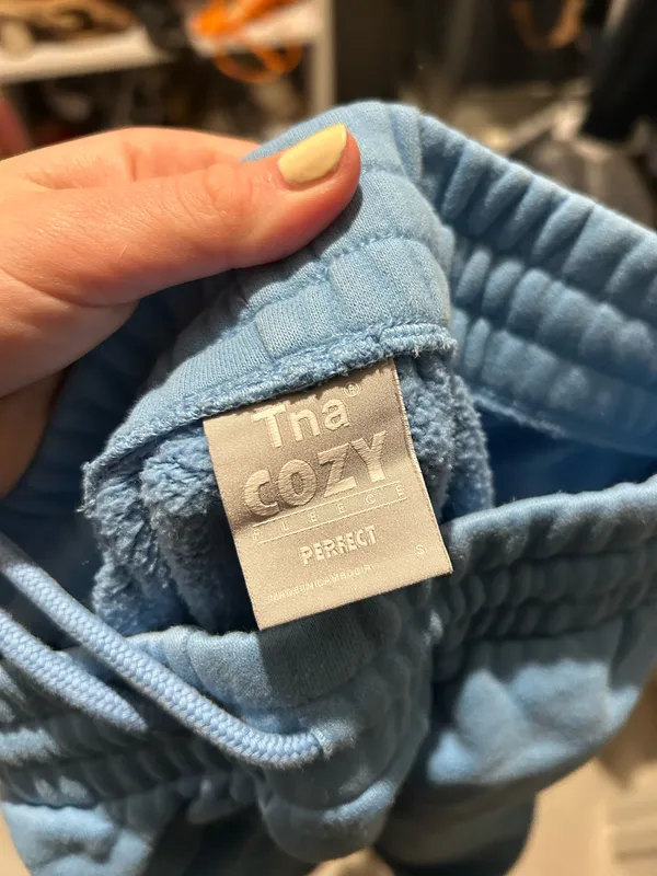Aritzia Sweatpants TNA - Image 3