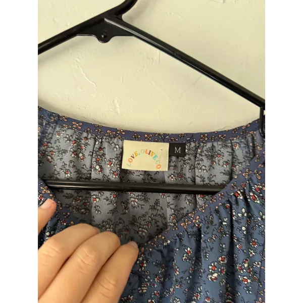 Love Olive CO Size Medium Blue Floral Peasant Ruffle Sleeve‎ - Image 9