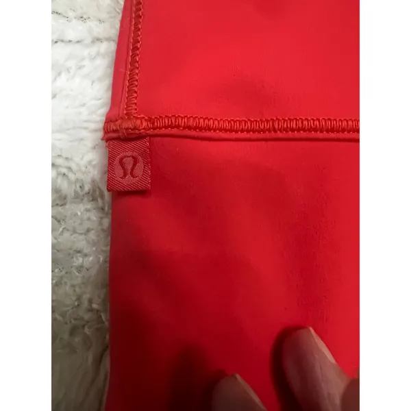 Lululemon Power Pivot Tank Red Reversible V Neck Scoop Neck Cropped Top s/xs - Image 4