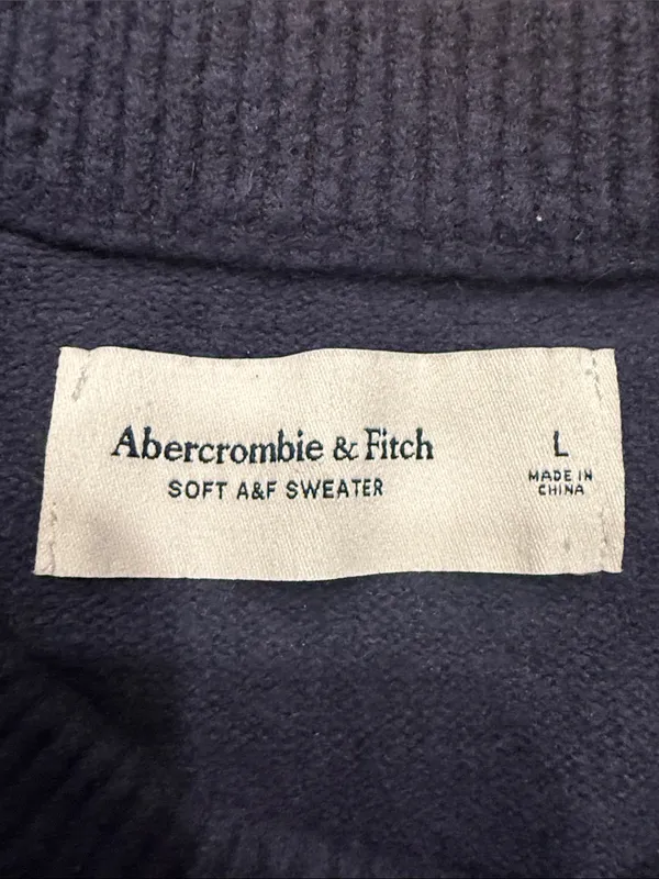 Abercrombie & Fitch crew neck floral soft A&F sweater size large . - Image 4