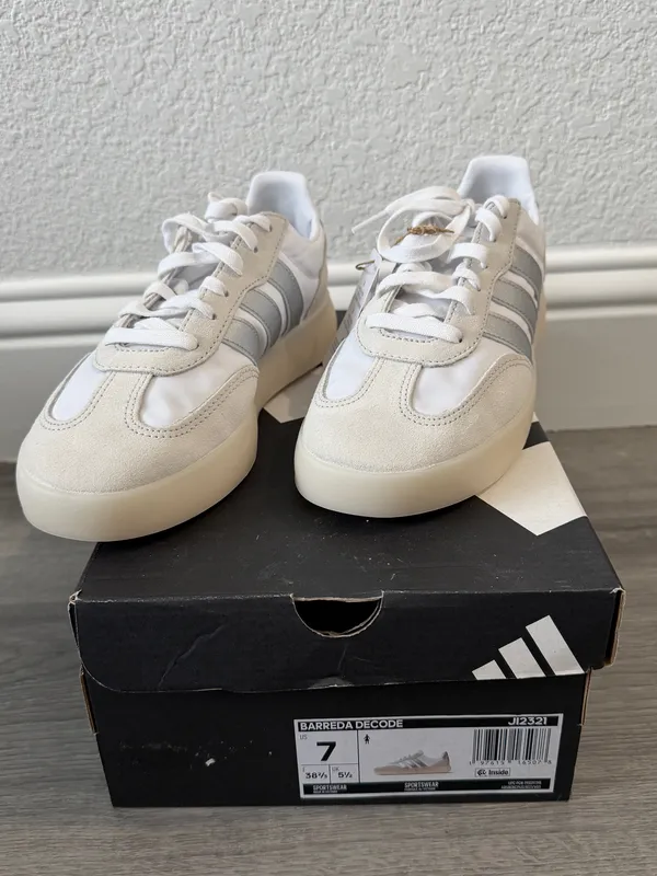 Adidas Women’s Shoes - Image 4