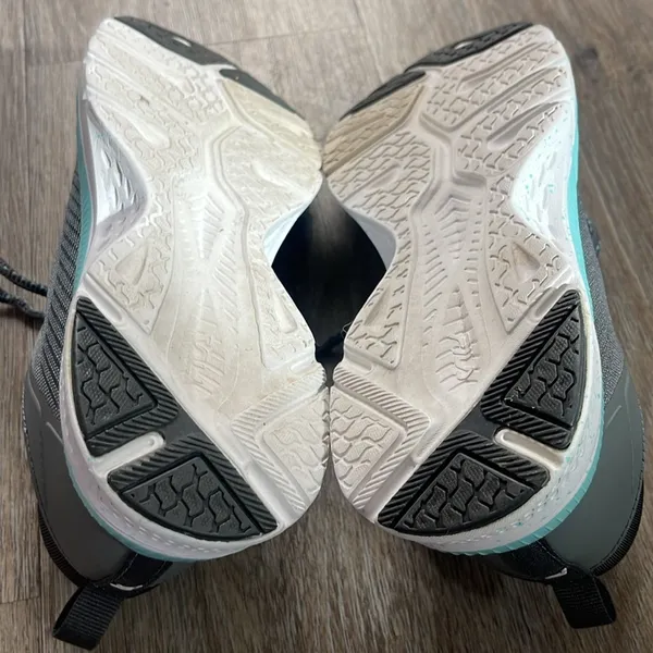 Fila Women's Gray and Teal Running Shoes Size 7 - Image 12