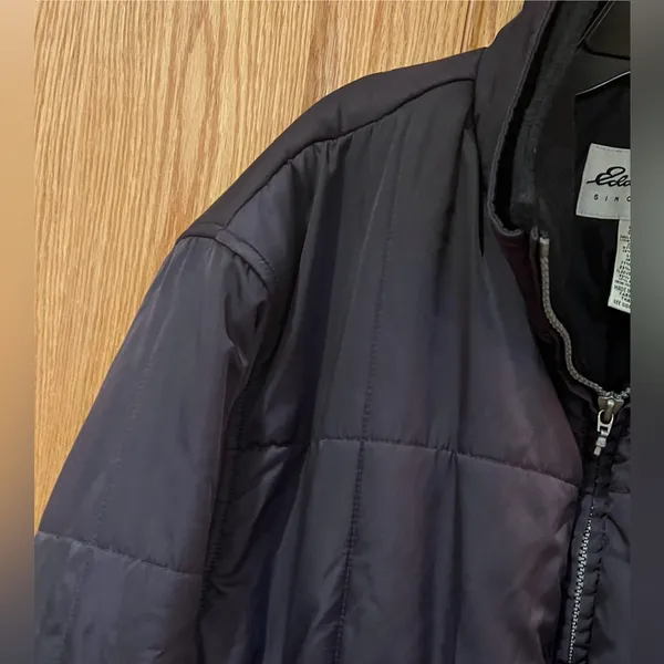 Eddie Bauer Thinsulate Full Zip Insulated Jacket Coat Deep‎ Purple Size Small - Image 5