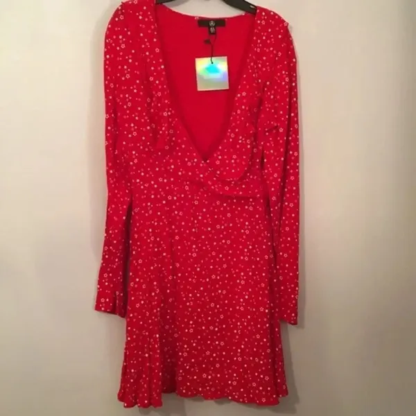 ✨ Red Star Ruffle Detail Tea Dress✨ - Image 5