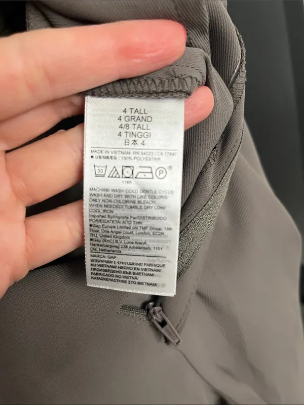 GAP Wide-Leg Dress Pants in Taupe - Image 4