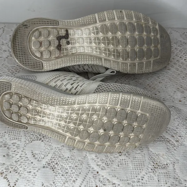 Reebok white PT Prime lightweight workout shoes sneakers sz 8 - Image 5