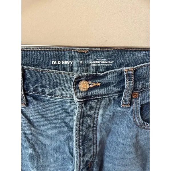 Old Navy Slouchy Straight Distressed Jeans Size 12 - Image 2