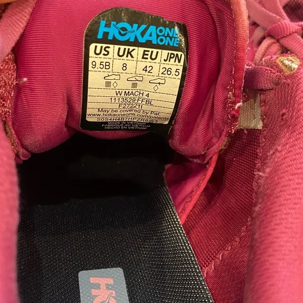 Hoka One One Mach 4 size 9.5B pink - Image 8