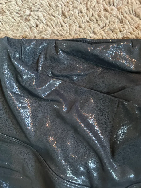 Halara Metallic  Crossover Leggings - Image 3
