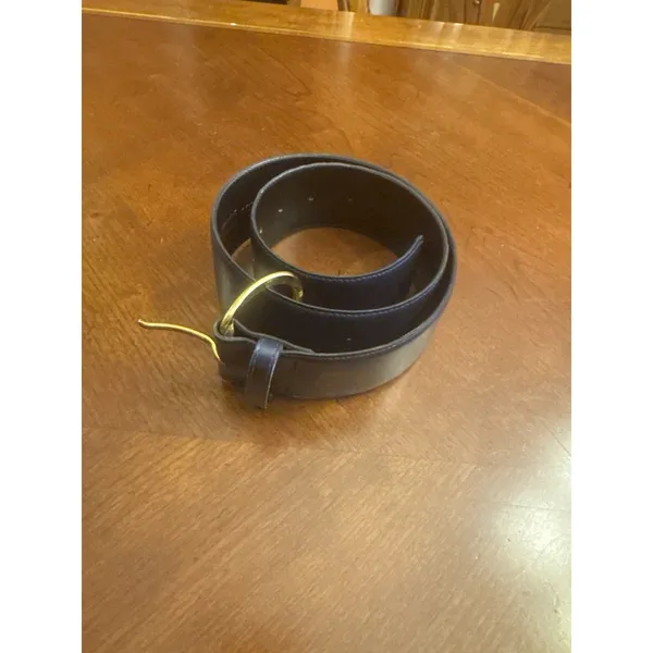 Accessory Lady Navy Blue Leather Belt Size M with Gold Tone Accent Buckle - Image 8