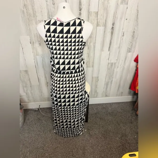 Magic Geometric Triangle Maxi Dress Womens Size Small Black White Tank Sundress - Image 3