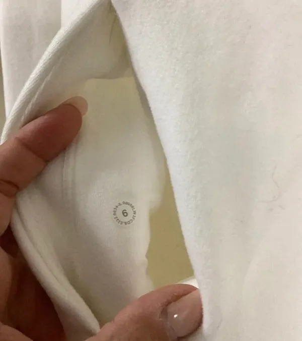 Lululemon hoodie - Image 5