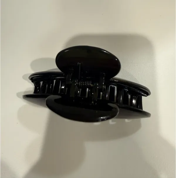 Black Claw Clip - Image 3