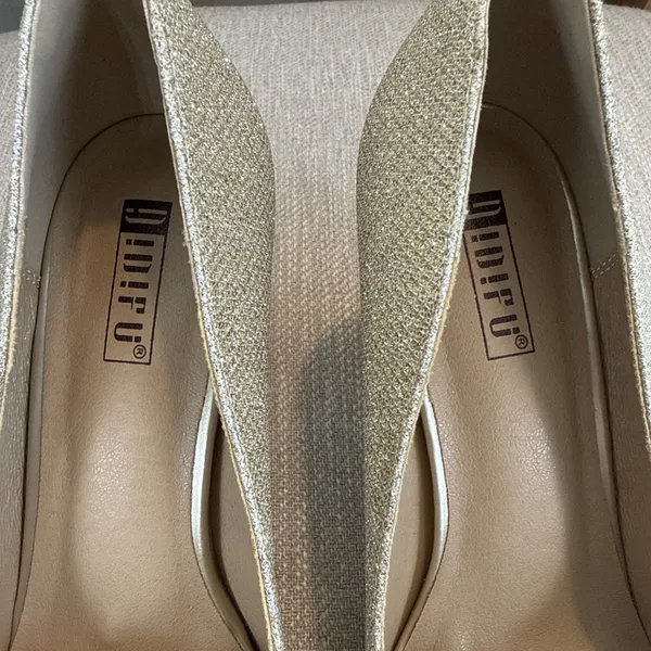 Classic Women's Gold Sparkle Heels Size 7 Block Heel Pointed Toe Evening Dressy - Image 12