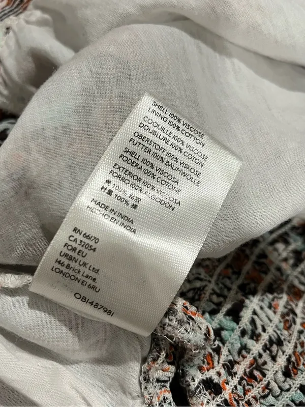 Anthropologie Printed Ruffle Crop Blouse Size Medium - Image 6