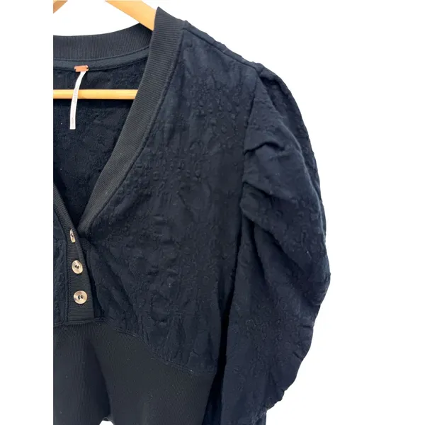 Free People Black Gemma Textured Henley Ruched Romantic Shoulder Blouse S Puff - Image 3
