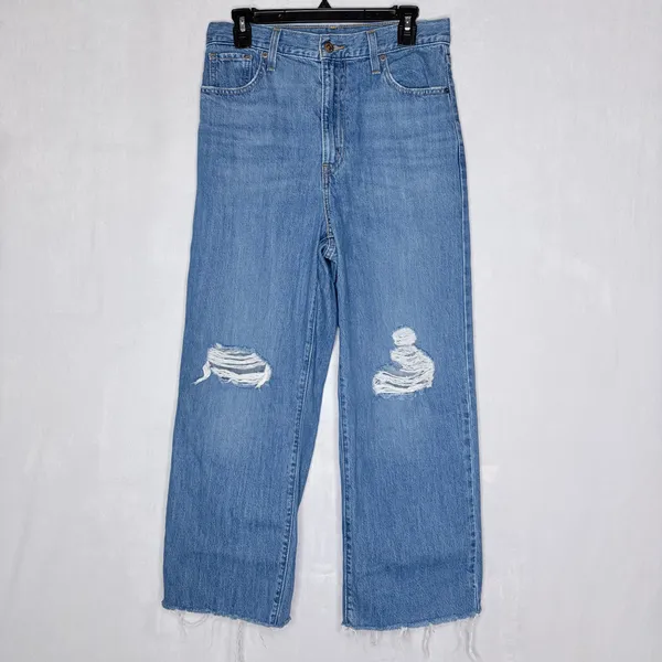 Levi’s High Waisted Straight Jeans - Image 3