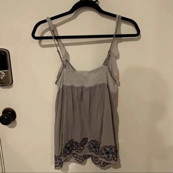 Cute n Flirty Ruffled Strap Tank Gray Size L - Image 2