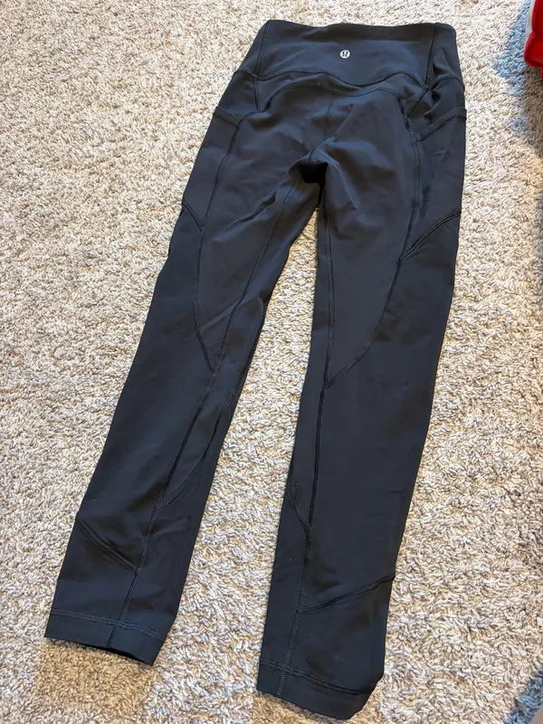 Black Lululemon Leggings Crop - Image 2