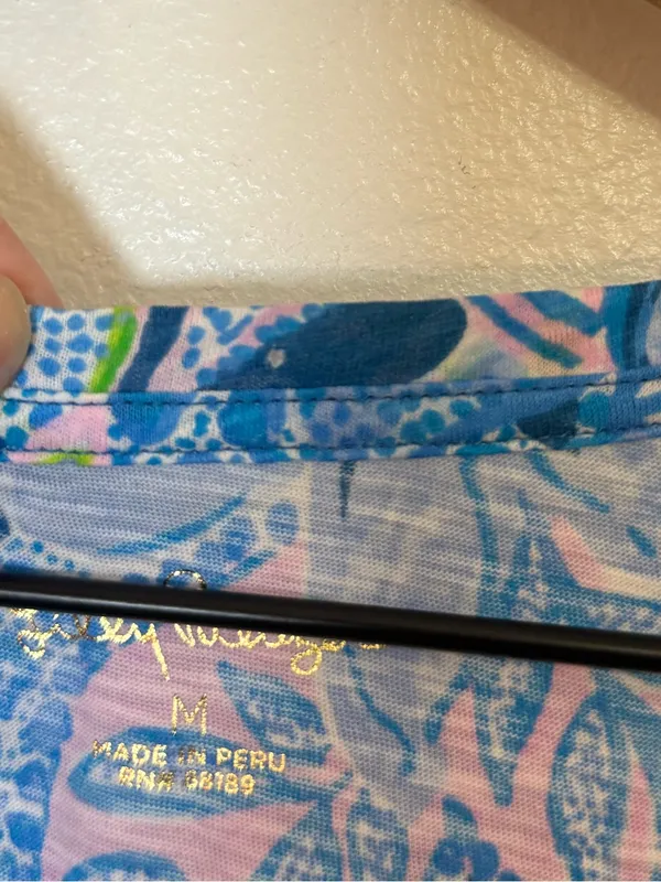 Lilly Pulitzer Etta V-neck T-shirt in Macaw Blue - Image 7