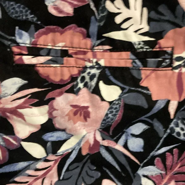 Loft Women’s Size 14 Floral Shorts - Image 5